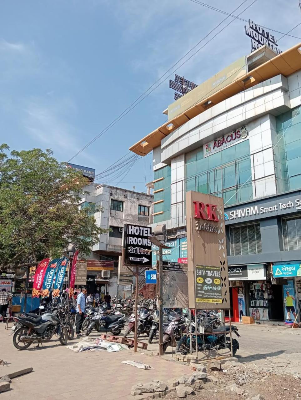 Hotel Mountain Bharuch Экстерьер фото